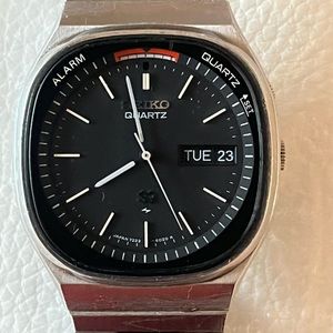 Made in Japan Seiko Quartz watch with Day, Date & Alarm Fully functional